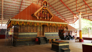 puralimala_muthappan-temple-inner-view
